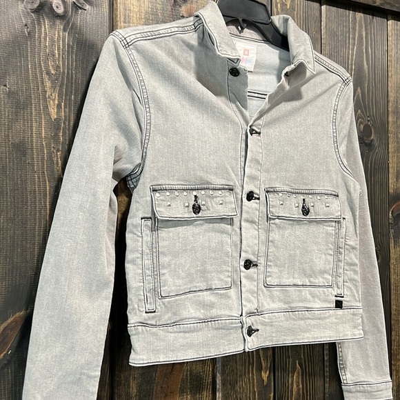 Lularoe Denim Jacket S Grey Embellished Sequin Tiger Stretch Cropped Edgy Boho - Picture 2 of 10